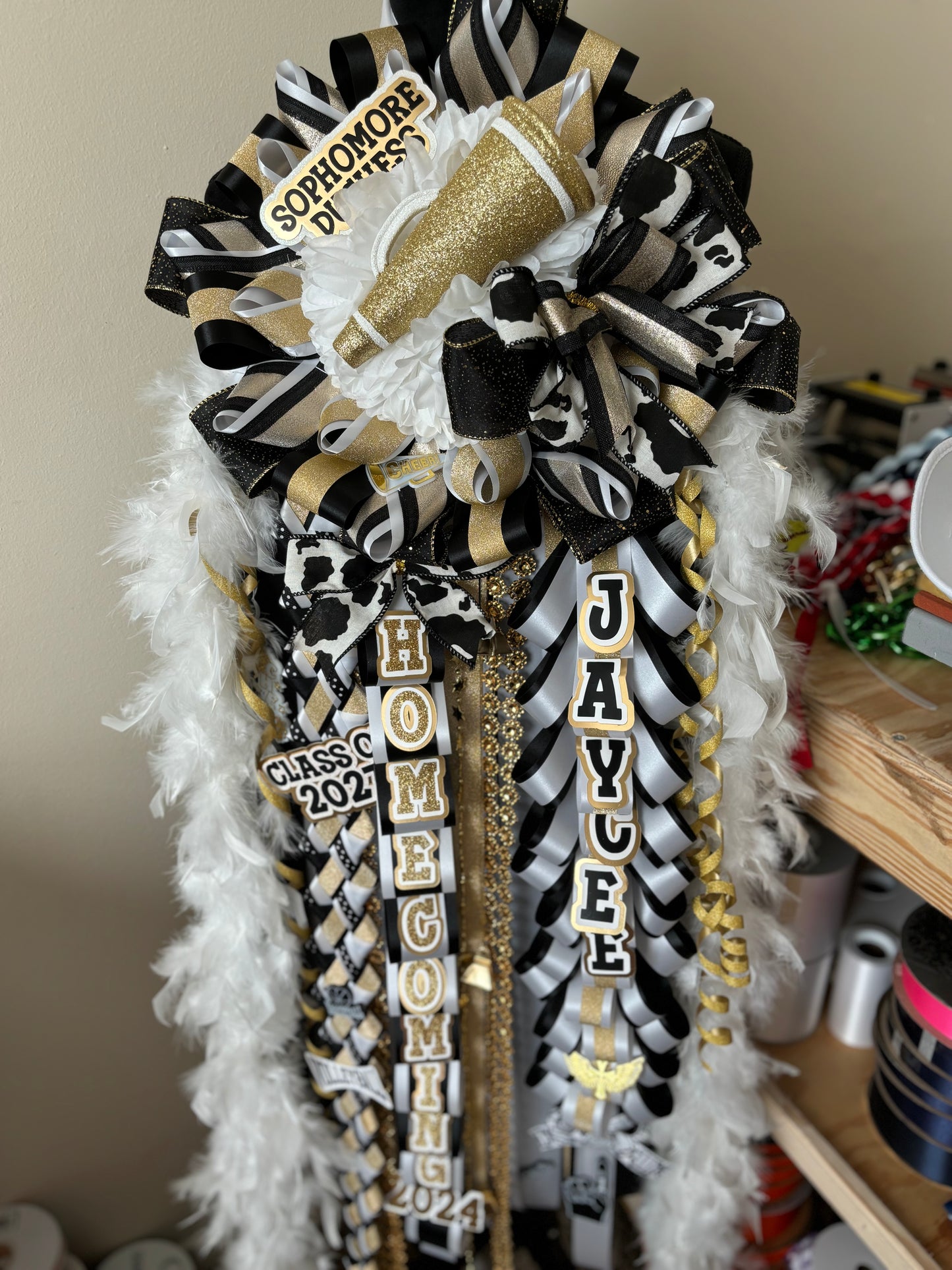 Homecoming Extra Large Mum - 6.5-7" Mum Flower up to 3 flower