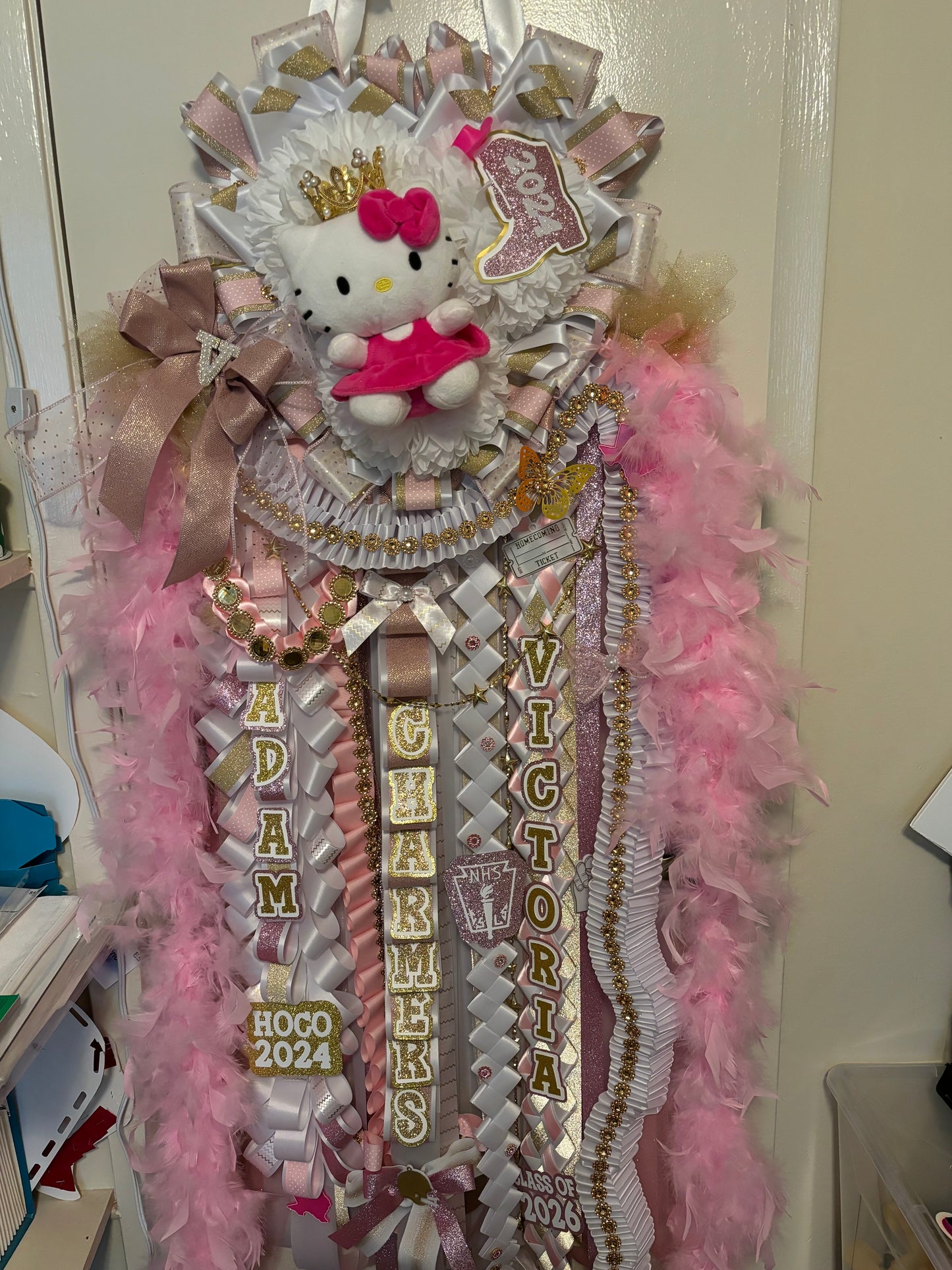 Mega Homecoming Mum - Heart Shaped