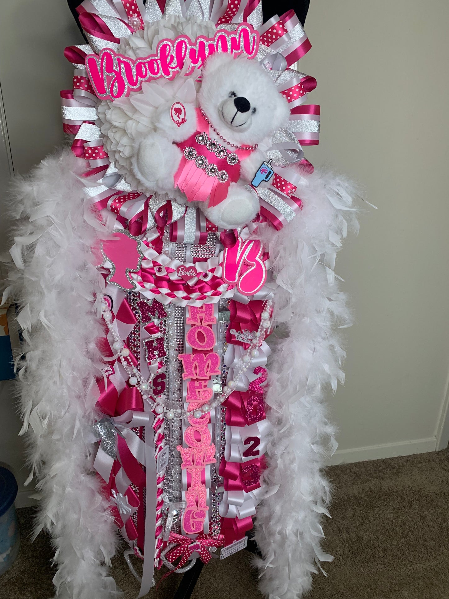 Homecoming Extra Large Mum - 6.5-7" Mum Flower up to 3 flower