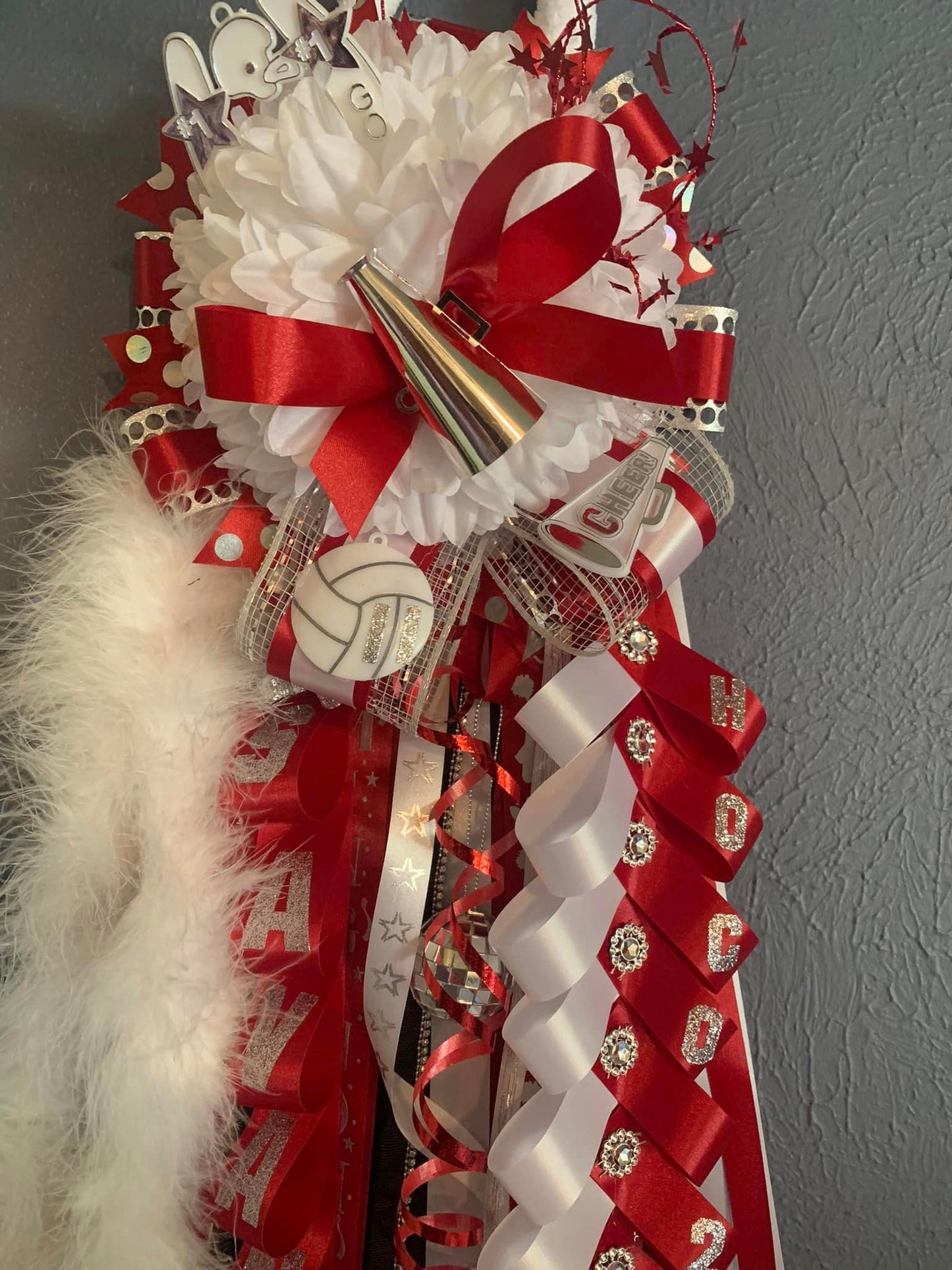Medium Homecoming Mum 24"