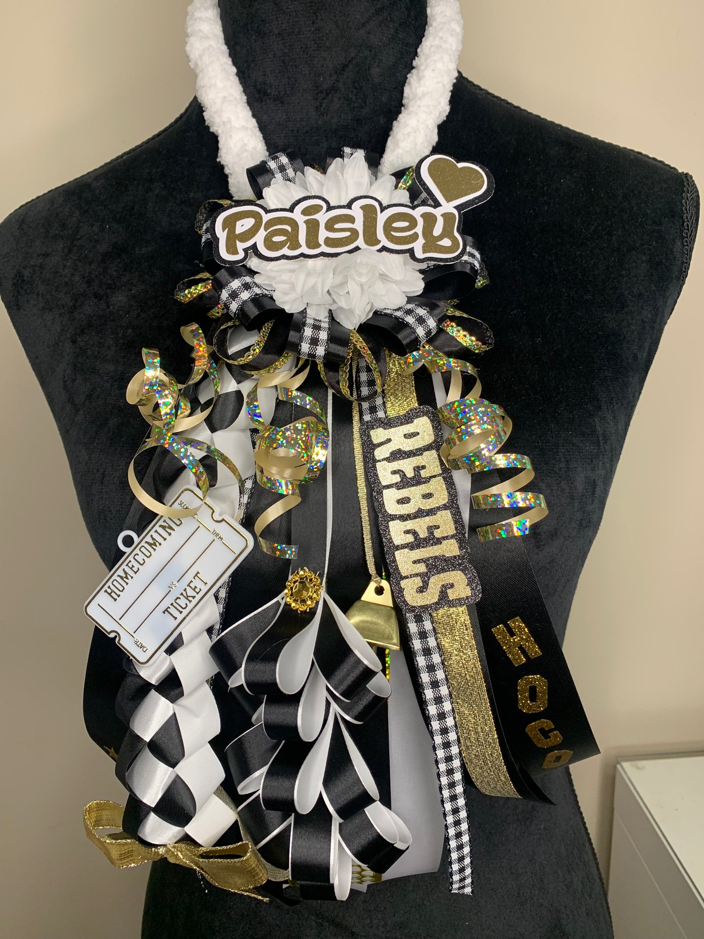 Small Mini Homecoming Mum 12"