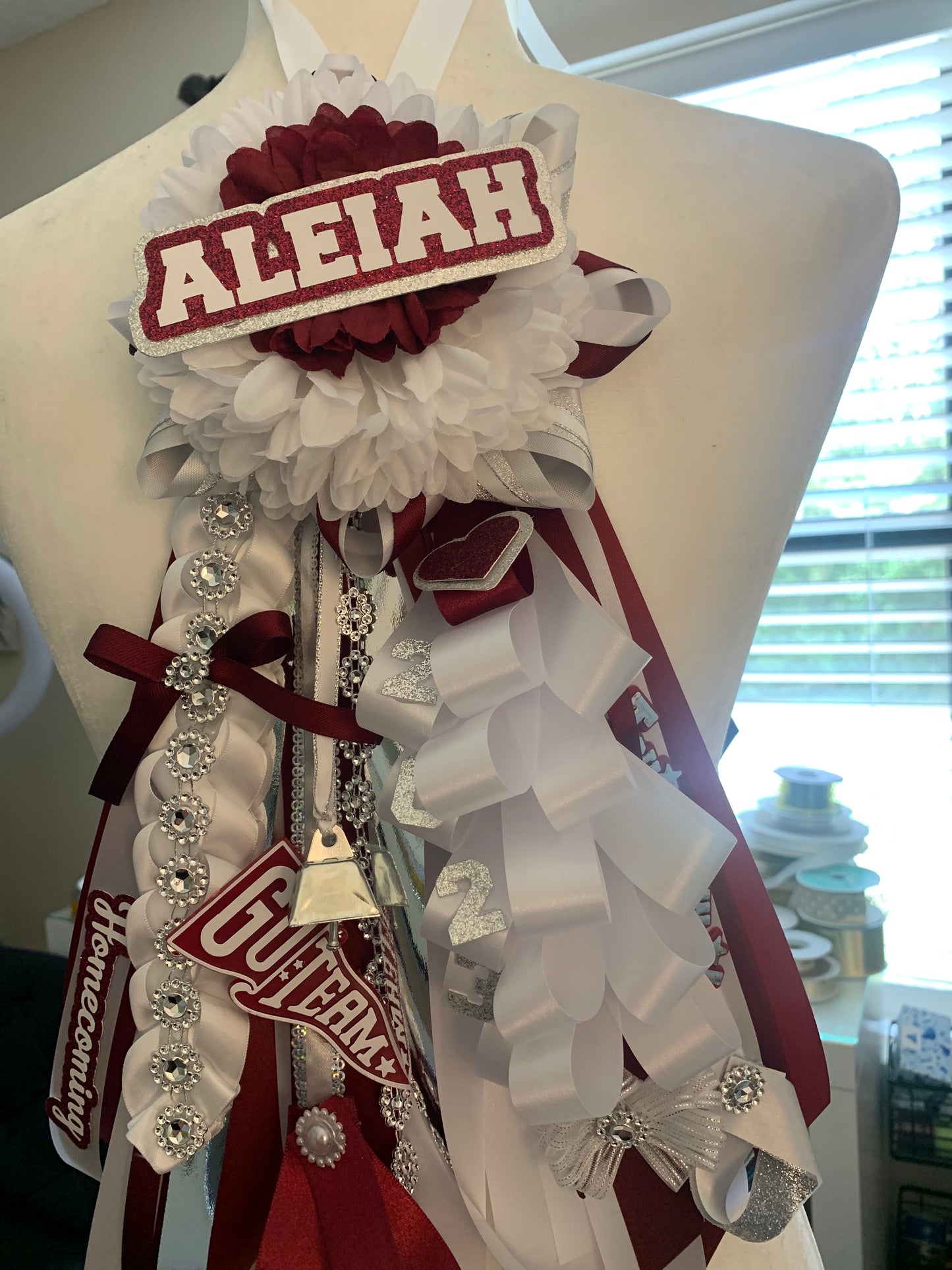 Small Mini Homecoming Mum 12"