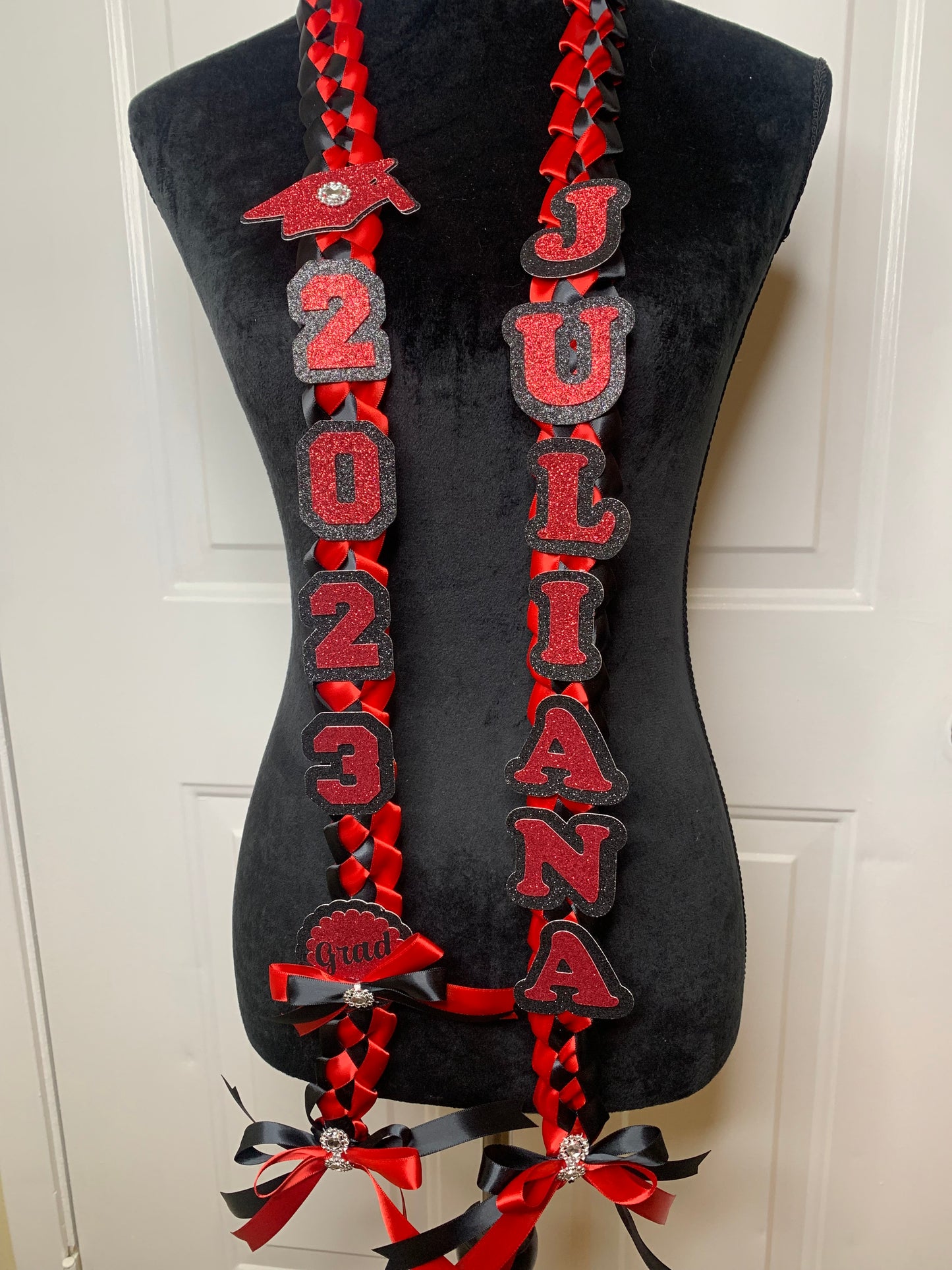 Graduation Lei Single Braided (2 colors)