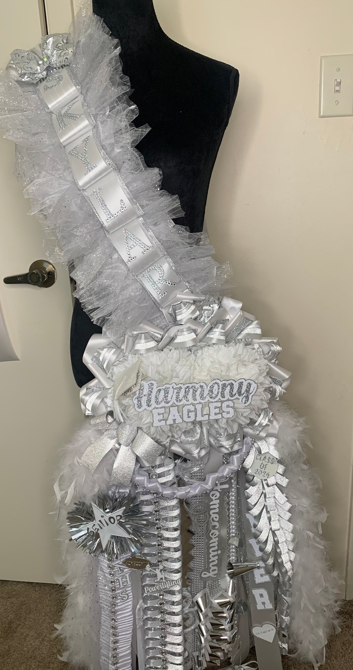 Homecoming Mega Sash Mum